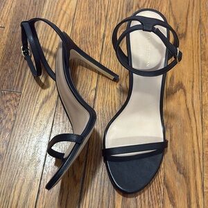 Stuart Weitzman Black Dancer 95 Sandal heel shoes EUC 10 leather strap